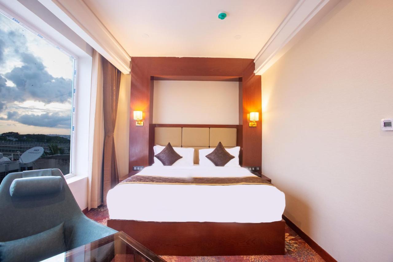 Kingston Hotel バンガロール エクステリア 写真